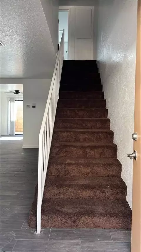 38665 11th St E #31, Palmdale, CA 93550