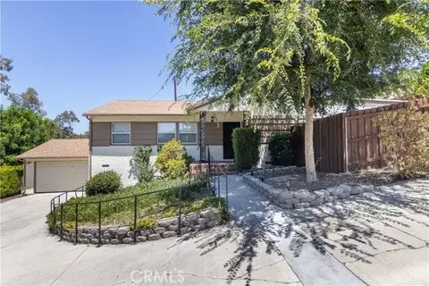 22436 Avenue San Luis, Los Angeles, CA 91364