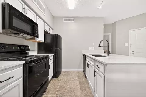 10855 Meadowglen Ln, Houston, TX 77042