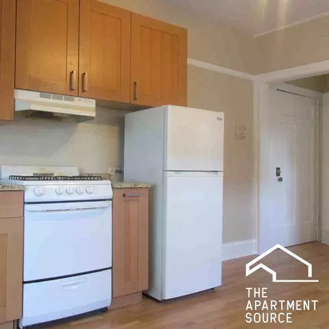 1120 Ontario St #201, Oak Park, IL 60302