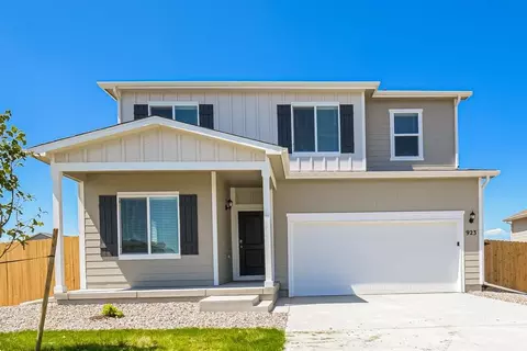 923 Gianna Ave, Fort Lupton, CO 80621