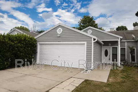 849 Candleknoll Ln, Jacksonville, FL 32225