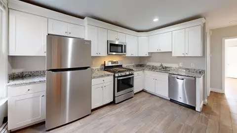 234 Lexington St #3, Boston, MA 02128