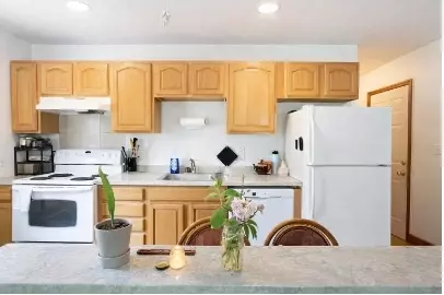 121 Centre St #4, Boston, MA 02119