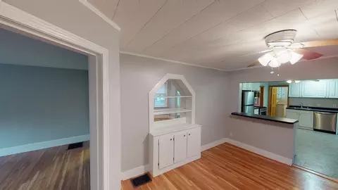 153 Saratoga St #3, Boston, MA 02128
