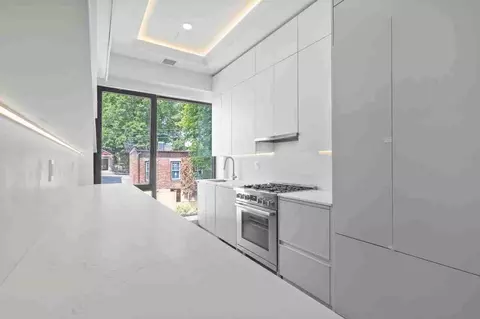 1578 Beacon St #202, Brookline, MA 02446