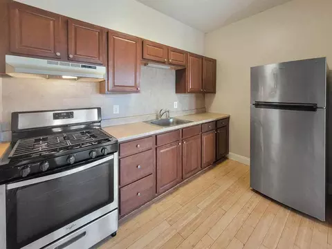 338 Warren St #3, Boston, MA 02119