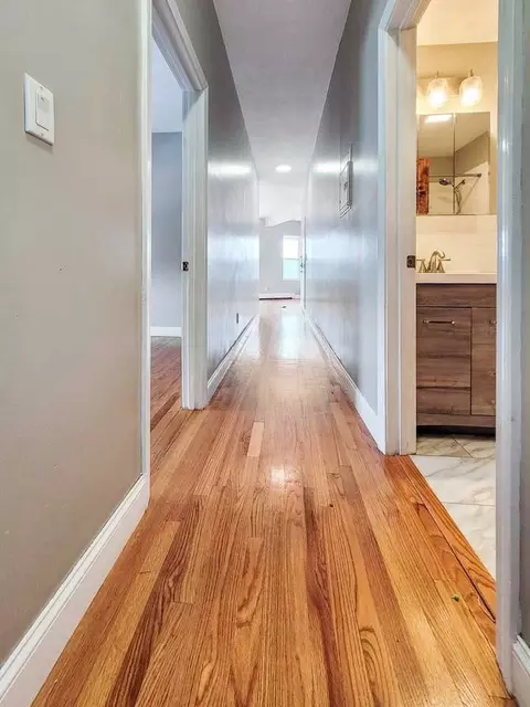 338 Warren St #4, Boston, MA 02119