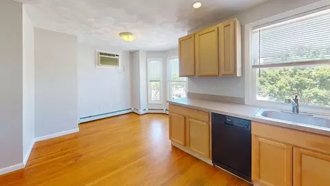 329 Paris St #3, Boston, MA 02128