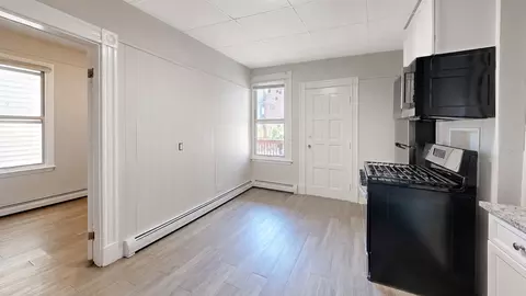 346 Chelsea St #2, Boston, MA 02128