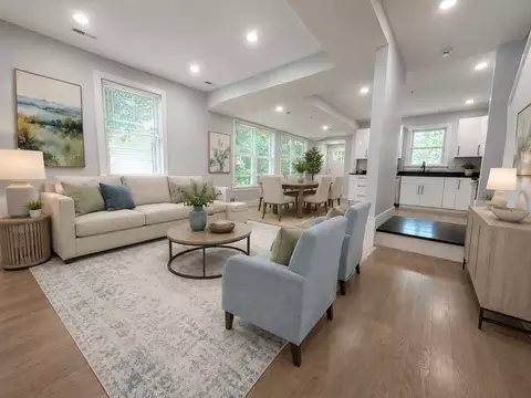167 Charles St #4, Waltham, MA 02453