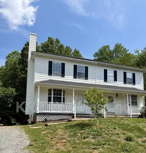 2316 Finch Ct, Charlottesville, VA 22911