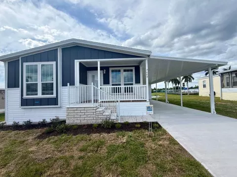 7608 Lakeshore Dr, Ellenton, FL 34222