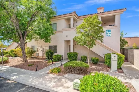 2100 Black Island St, Las Vegas, NV 89128