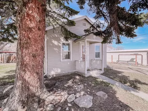506 N Roberts St, Helena, MT 59601