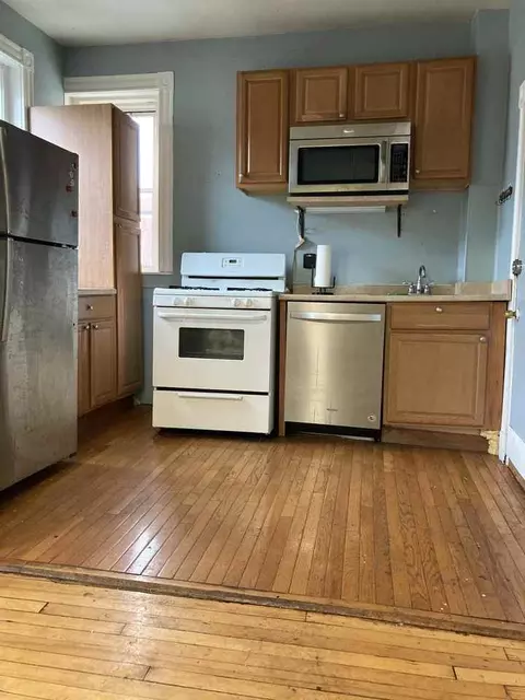 30 Glenville Ave #3, Allston, MA 02134