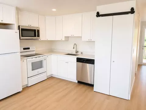 8711 S 114th St #4A, Seattle, WA 98178