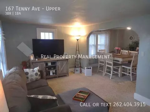 167 Tenny Ave #UPPER, Waukesha, WI 53186