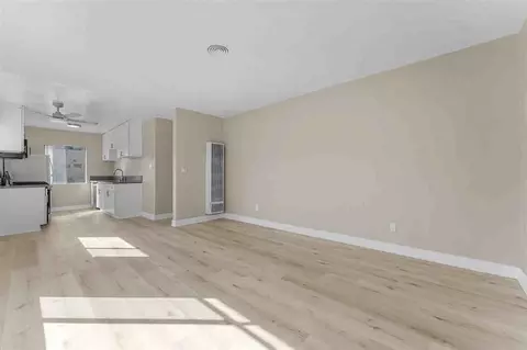 531 W Hyde Park Blvd #14, Inglewood, CA 90302