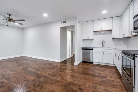 5444 Gaston Ave #202, Dallas, TX 75214