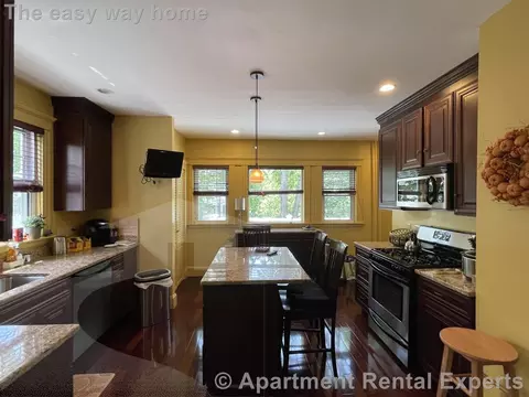 200 Larch Rd #2, Cambridge, MA 02138