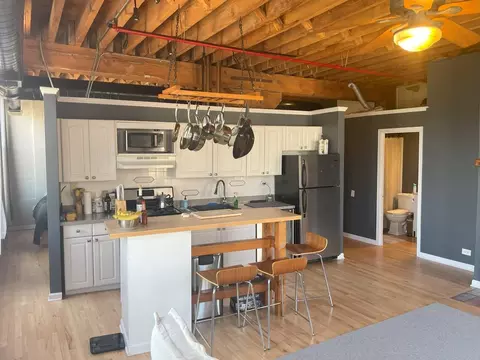 525 N Halsted St #500, Chicago, IL 60642