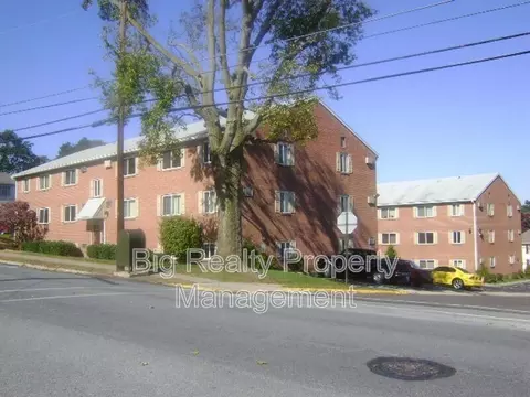 120 N Penn St #B6, Spring City, PA 19475