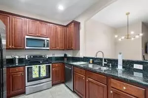 4861 Bonsai Cir, Palm Beach Gardens, FL 33418