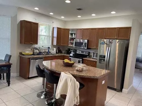 9828 Stover Way, Wellington, FL 33414