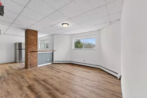 42 Almont St #3R, Medford, MA 02155