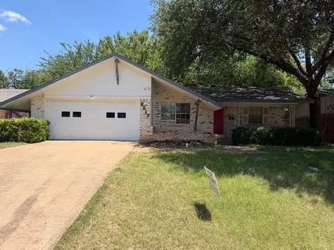2217 Druid Dr, Irving, TX 75060