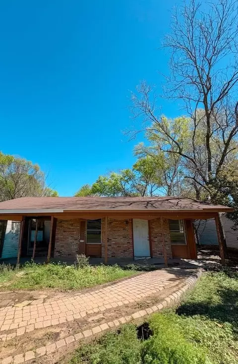 408 S 13th St, Longview, TX 75602