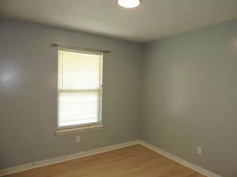 715 Proctor St, Zebulon, NC 27597