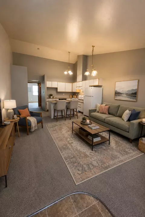 311 W Naches #7, Selah, WA 98942
