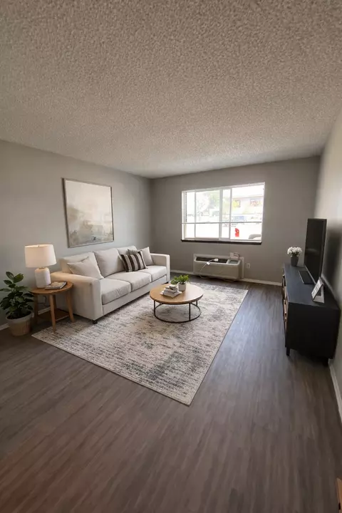 1020 S 41st Ave #6, Yakima, WA 98908