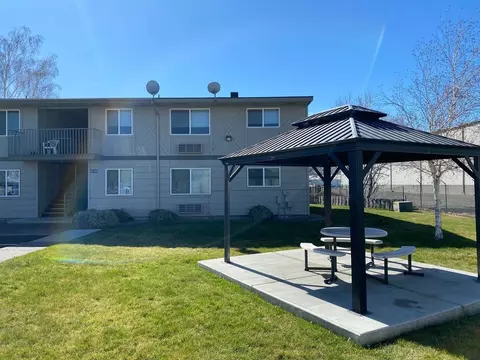 2718 Kateenah Way #19, Union Gap, WA 98903