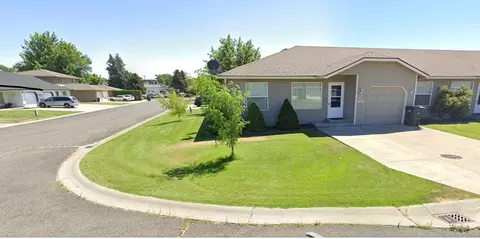 3408 Cascade Loop, Yakima, WA 98902