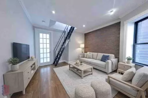 221 E 23rd St #17, New York, NY 10010
