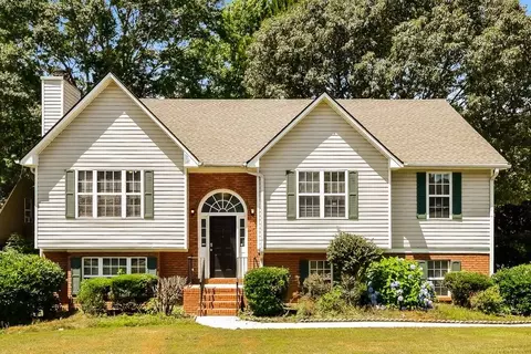 976 Masters Ln, Snellville, GA 30078