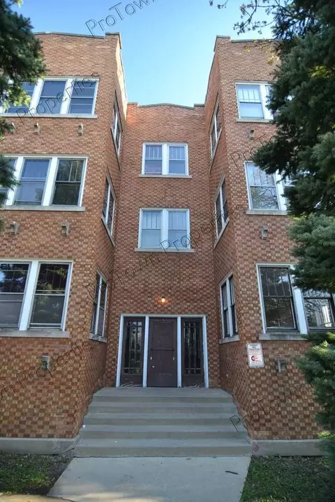 757 Jasper St #2E, Joliet, IL 60436