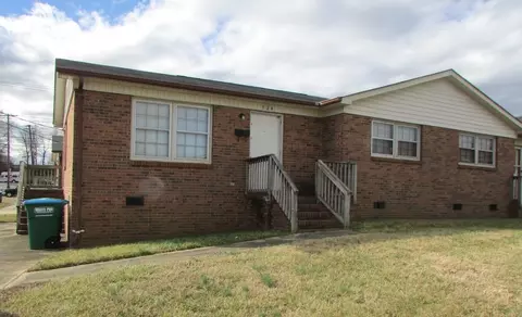 124 E Washington Ave, Bessemer City, NC 28016