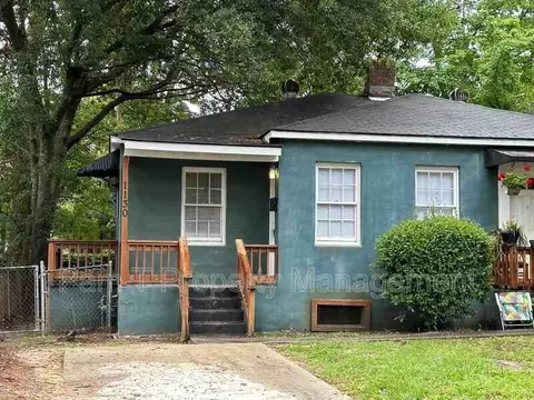 1130 E 53rd St, Savannah, GA 31404
