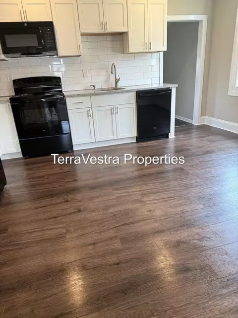 302 Middlesex St, Gloucester City, NJ 08030