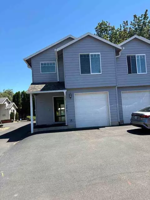 204 SE Kane Dr, Gresham, OR 97080