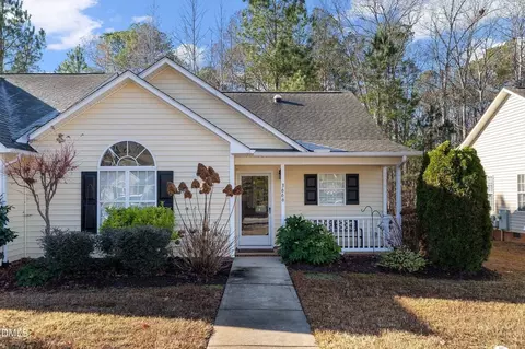 3666 E Cotton Gin Dr, Clayton, NC 27527