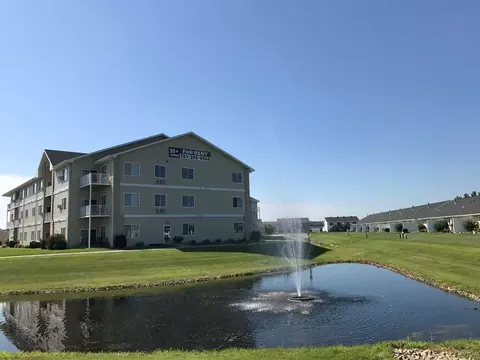 1501 Belsly Blvd, Moorhead, MN 56560