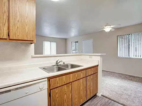 8007 Sunrise Blvd, Citrus Heights, CA 95610