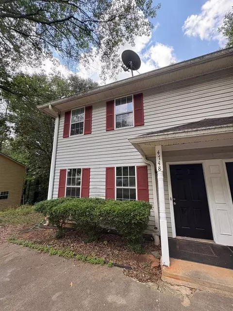 4748 Chariot Dr, Flowery Branch, GA 30542