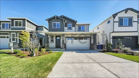 8926 126th St E, South Hill, WA 98373