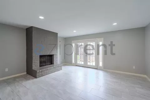 10349 Longmont Dr, Houston, TX 77042